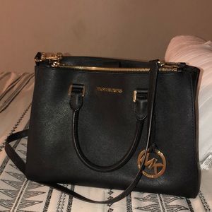 Michael kors black cross body